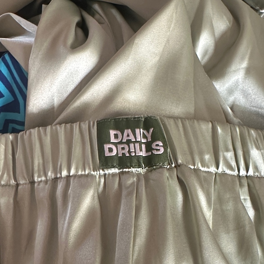 Daily Drills silky set - Picture 5 of 6